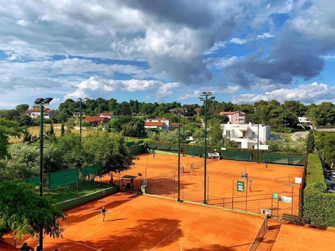 Caramel Comforts In Stinjan Only 800 Meters From The Beach Pula Exterior foto